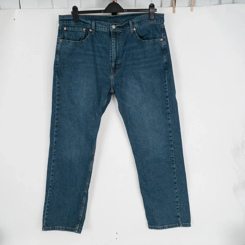Levis out 10